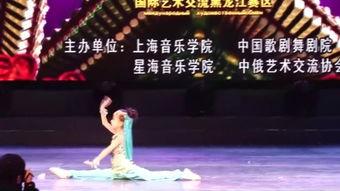 天竺少女舞蹈视频原版,穿越时空的古典风情演绎